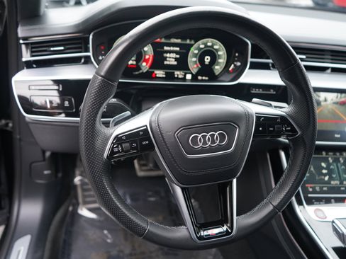 Used 2022 Audi S8 w/ S8 Comfort Plus Package image 21