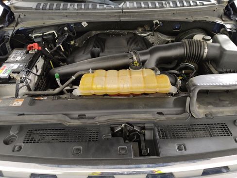 Used 2019 Ford Expedition XLT w/ Equipment Group 201A RWD image 30