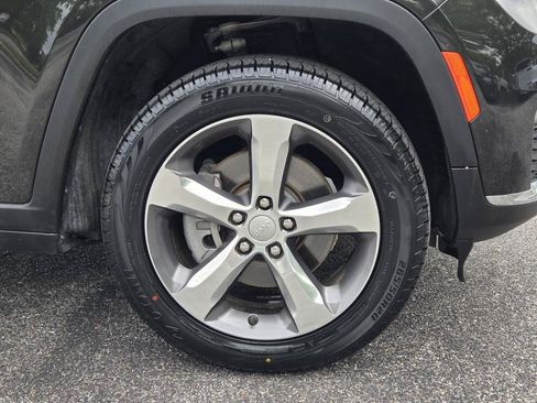 Used 2022 Jeep Grand Cherokee L Limited RWD image 4