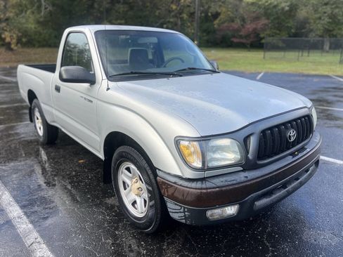 Used 2004 Toyota Tacoma 2WD Regular Cab image 1