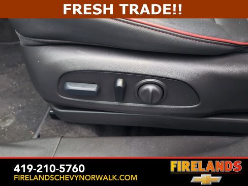 Used 2024 Chevrolet TrailBlazer RS w/ Convenience Package image 20