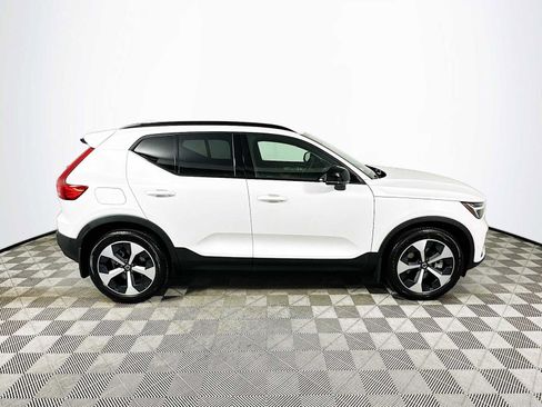 Used 2025 Volvo XC40 B5 Plus w/ Climate Package AWD/4WD image 8
