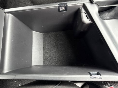 Used 2024 Hyundai Elantra SEL FWD image 12