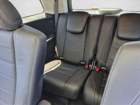 Used 2024 Mercedes-Benz GLS 580 4MATIC image 18