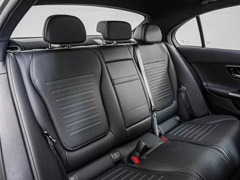 Certified 2025 Mercedes-Benz C 300 4MATIC Sedan image 10