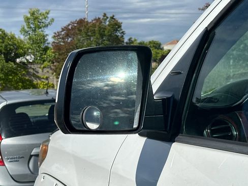 Used 2017 Toyota Tundra Limited w/ Limited Premium Package image 20