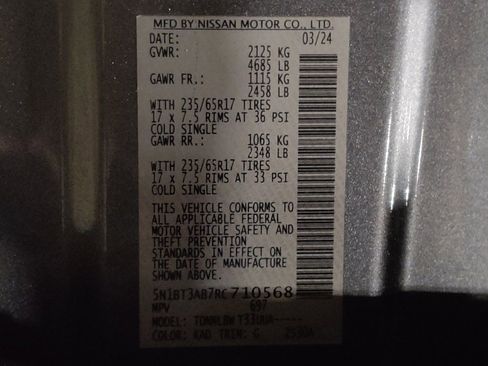 Used 2024 Nissan Rogue S image 33