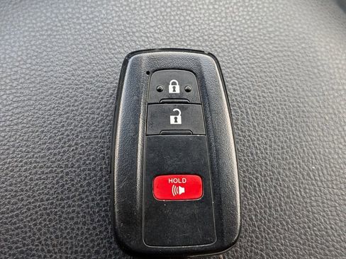 Used 2024 Toyota RAV4 XLE image 26