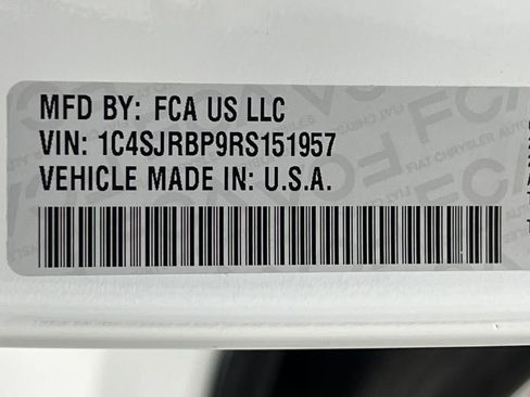 Used 2024 Jeep Wagoneer L Series II image 84