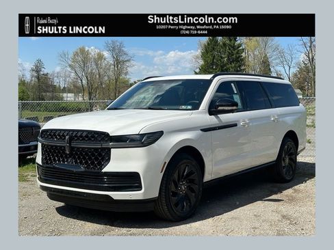 New 2026 Lincoln Navigator L Reserve AWD/4WD image 1