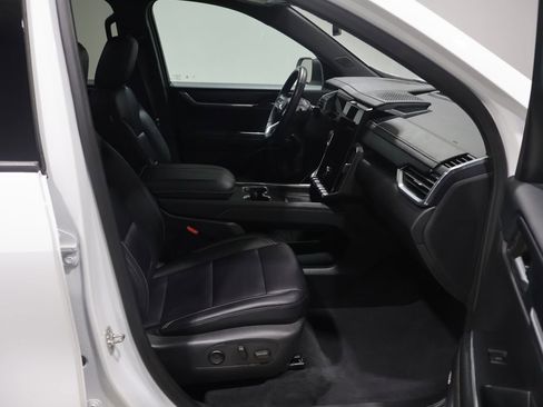 Used 2024 GMC Acadia Elevation AWD/4WD image 24