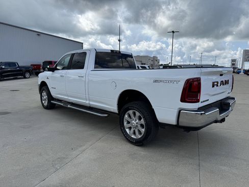 Used 2025 RAM 3500 Laramie w/ Sport Appearance Package AWD/4WD image 39