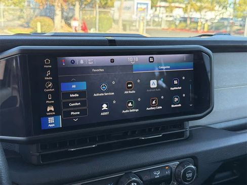 Used 2024 Jeep Gladiator Sport image 15