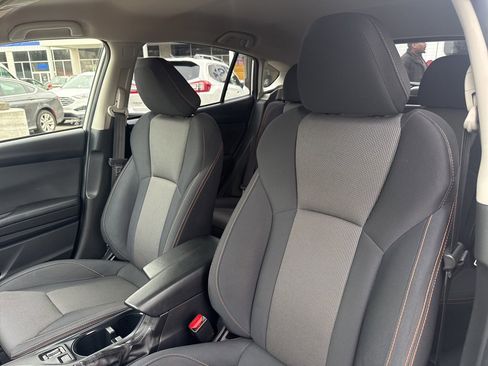 Used 2021 Subaru Crosstrek 2.0i Premium image 20