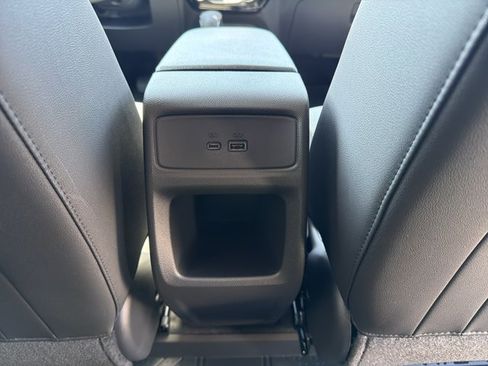 New 2026 Chevrolet Trax LT w/ LT Convenience Package FWD image 27