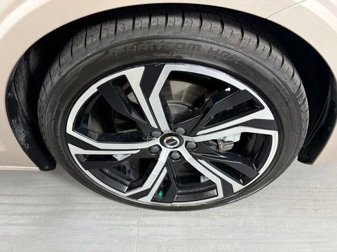 Used 2024 Volvo S60 B5 Core FWD image 11