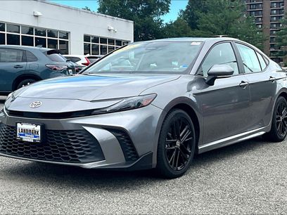 Used 2025 Toyota Camry SE