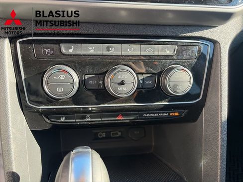 Used 2019 Volkswagen Atlas SEL R-Line image 17