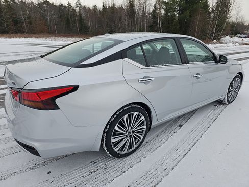 New 2025 Nissan Altima 2.5 SL FWD image 7