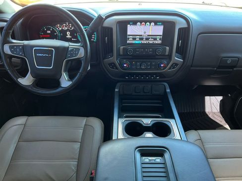 Used 2019 GMC Sierra 2500 Denali w/ Duramax Plus Package AWD/4WD image 3