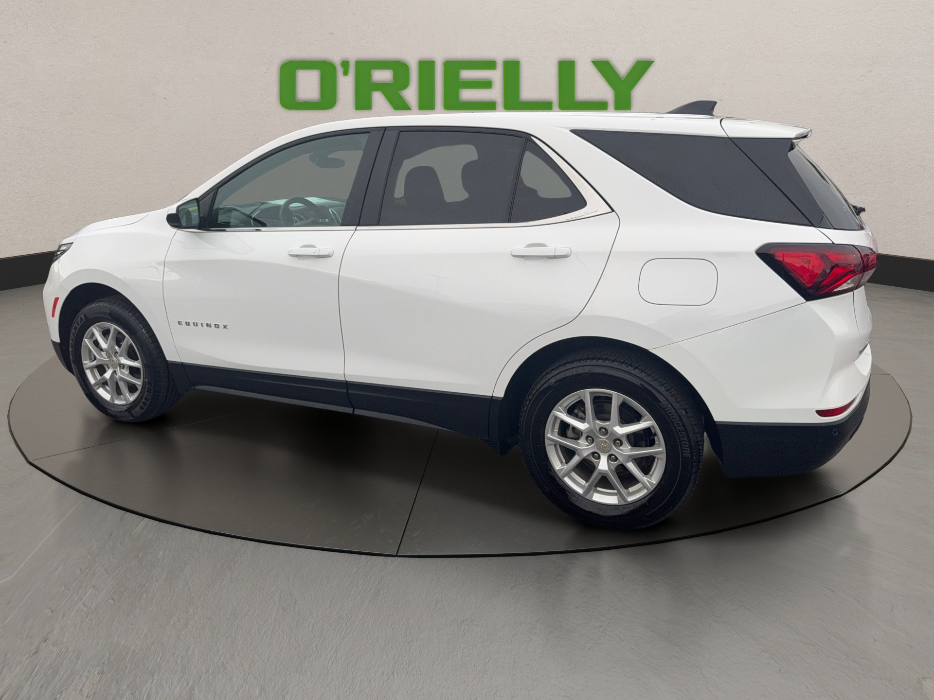 Used 2024 Chevrolet Equinox LT AWD/4WD image 4