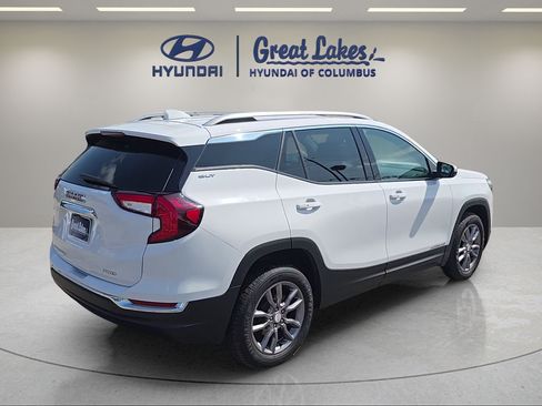 Used 2023 GMC Terrain SLT AWD/4WD image 5