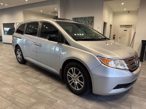 Used 2011 Honda Odyssey EX-L image 3