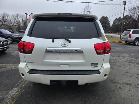 Used 2013 Toyota Sequoia Platinum AWD/4WD image 4