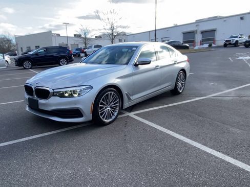 Used 2020 BMW 530i xDrive 530i xDrive w/ Premium Package image 10