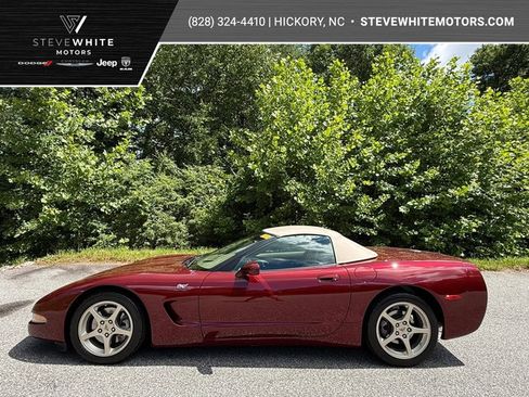 Used 2003 Chevrolet Corvette Convertible w/ Preferred Equipment Group1 RWD image 1
