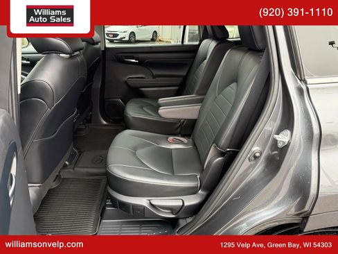 Used 2020 Toyota Highlander XLE image 13