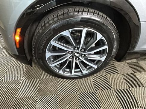 Used 2024 Cadillac Lyriq Sport AWD/4WD image 9