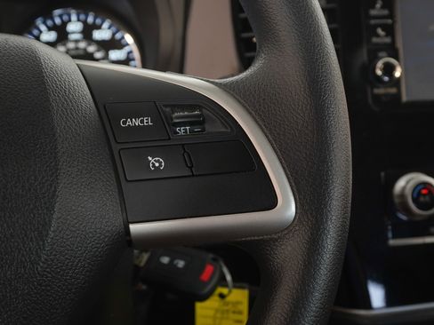 Used 2020 Mitsubishi Outlander ES FWD image 19