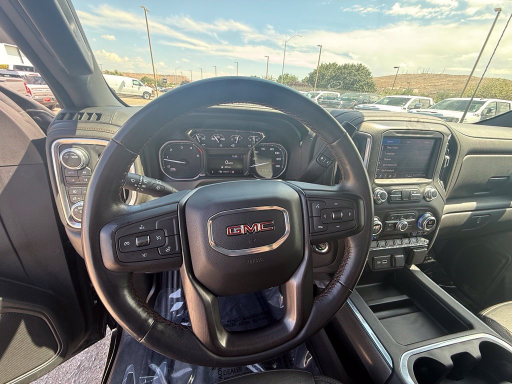 Used 2022 GMC Sierra 2500 AT4 w/ Gooseneck/5TH Wheel Package AWD/4WD image 12