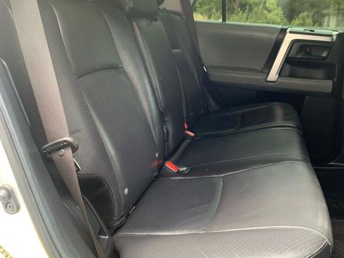 Used 2013 Toyota 4Runner SR5 image 10