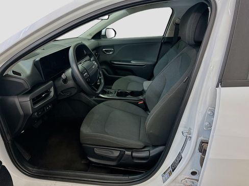 Used 2025 Kia K4 FWD image 13