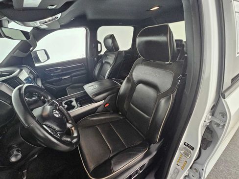 Used 2024 RAM 1500 Laramie AWD/4WD image 21