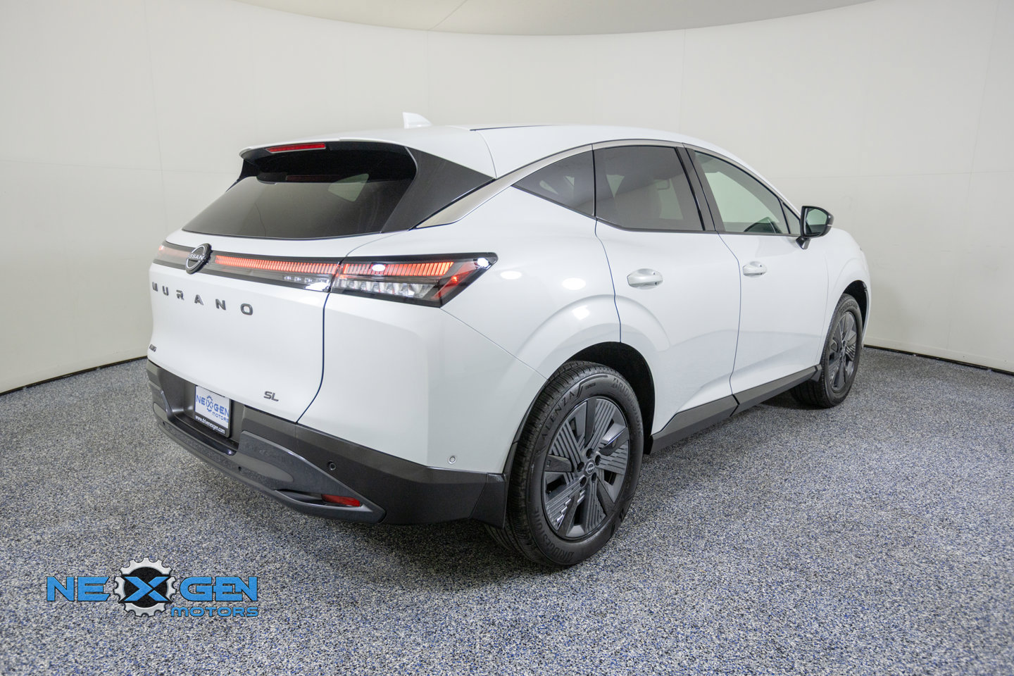 Used 2025 Nissan Murano SL AWD/4WD image 8