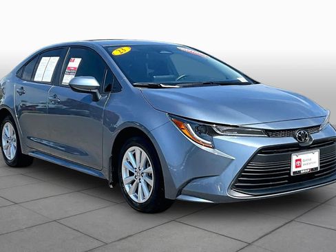 Certified 2023 Toyota Corolla LE w/ LE Convenience Package FWD image 2