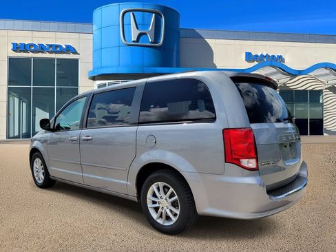 Used 2014 Dodge Grand Caravan SXT FWD image 3
