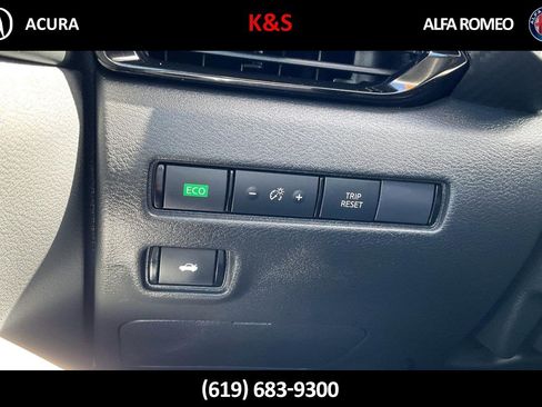 Used 2025 Nissan Sentra SR w/ Midnight Edition FWD image 37