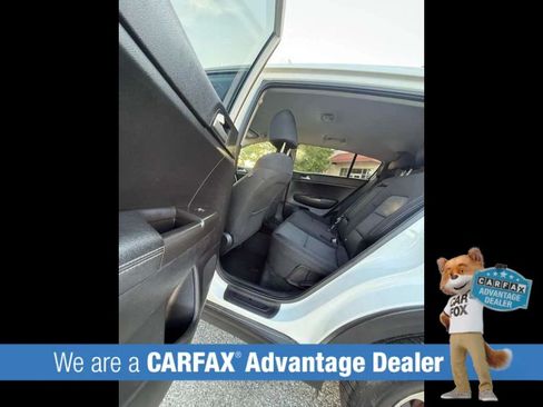 Used 2020 Kia Sportage LX FWD image 52