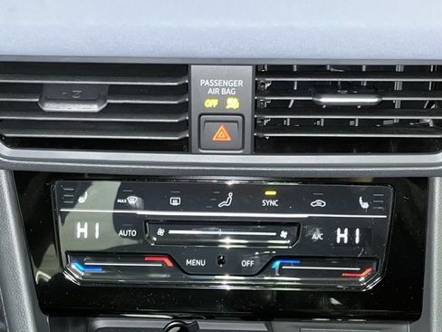 New 2025 Volkswagen Jetta SE image 17