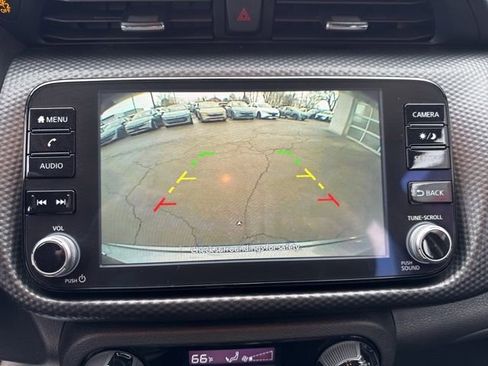 Used 2022 Nissan Kicks SV image 16