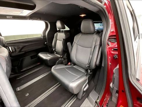 Used 2021 Toyota Sienna XSE w/ XSE Plus Package AWD/4WD image 20