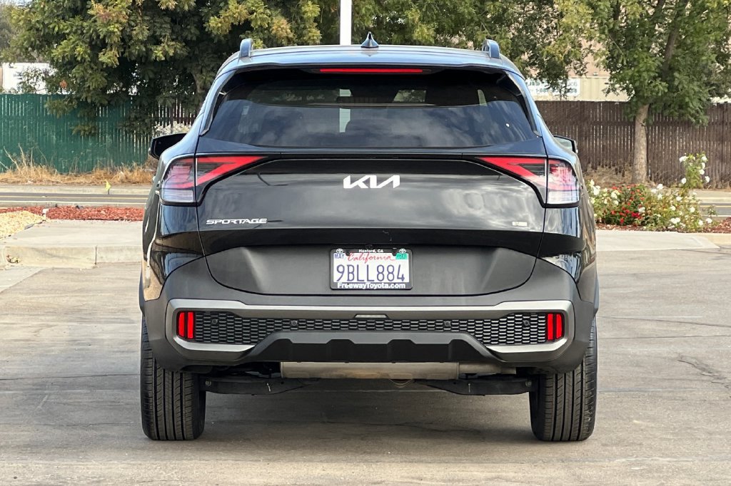 Used 2023 Kia Sportage X-Line w/ X-Line Premium Package AWD/4WD image 6