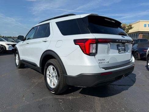 Used 2026 Ford Explorer Active AWD/4WD image 27