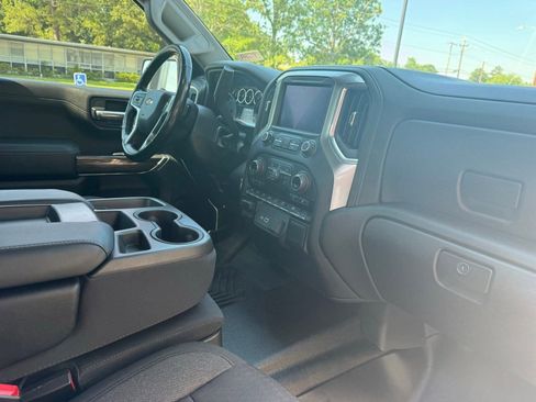 Certified 2020 Chevrolet Silverado 1500 LT w/ Convenience Package AWD/4WD image 14