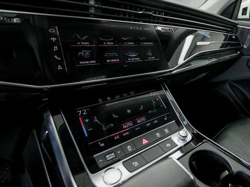 Used 2020 Audi Q8 Premium AWD/4WD image 19