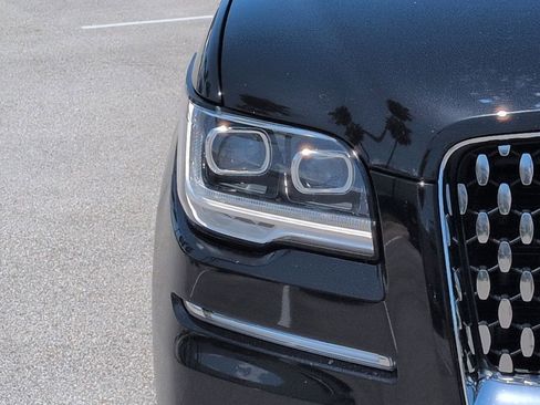 Certified 2023 Lincoln Navigator Black Label AWD/4WD image 11